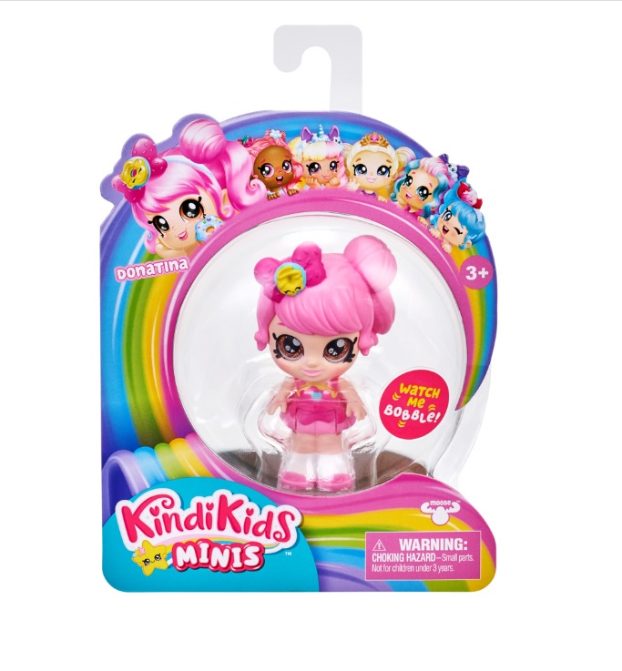 Kindi Kids docka Donatina är super söt med stora glittriga magiska ögon och Shopkins i håret. Shopkins är små söta varelser i form av allt från läppstift till frukter och dounts