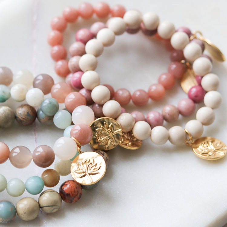 Stone bracelet Lotus Rodonit Medium - Blush & Promise