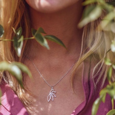 Necklace Lotus silver M - Anna & Deia