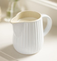 Mynte mjölk/grädd kanna med handtag- Vit