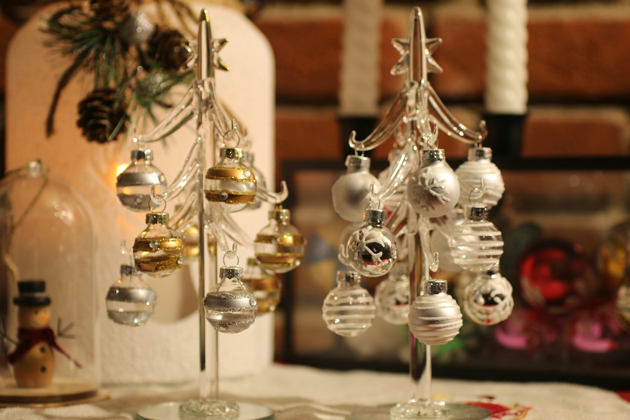Juletre med julekuler, sølv - Juleidyll