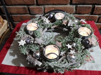 Julekrans til telys, sølv