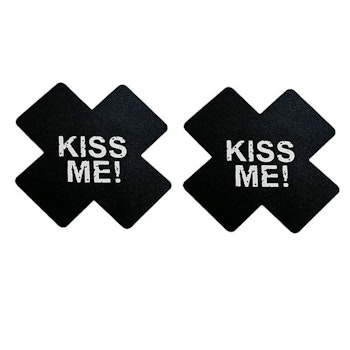 "KISS ME" Bröstvårta Klistermärke X - Svart & Vit