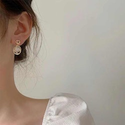 Ovala Dinglande Örhängen med Guld färg & Strass