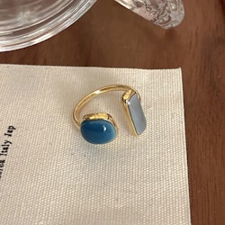 Justerbar Ring med Blå & Ljusblå Sten | HotWomanClothes
