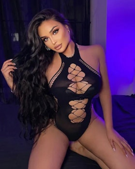 Genombruten Bodysuit i Mesh – Sexig Svart Lingerie