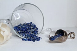 Lapis Lazuli Ohålade kristallchips 100 g
