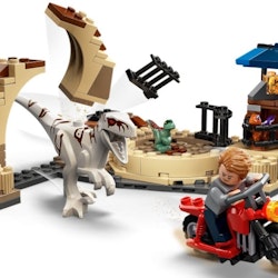 LEGO  Jurassic World Atrociraptor – cykeljakt, 76945