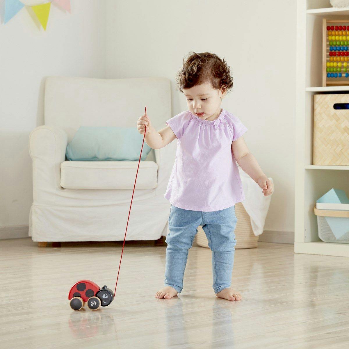 Hape Pull Along Ladybug Nyckelpiga