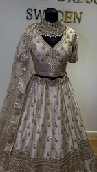 White/gold