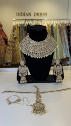 Necklace set gold