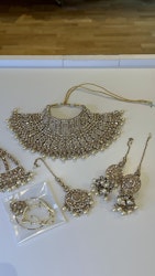 Necklace set gold