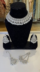 Necklace set sliver color