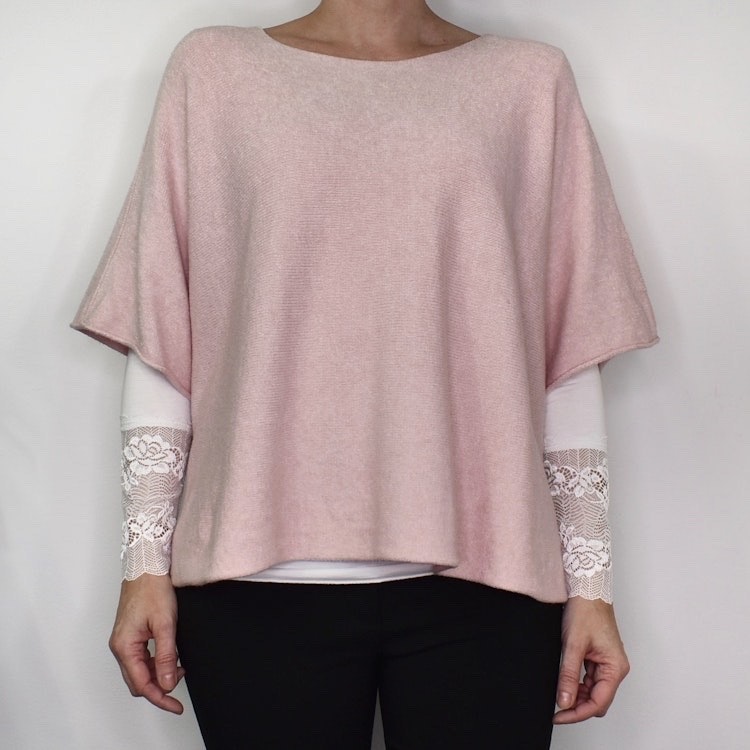 ANDRASORTERING Stickad Ponchotröja ROSE