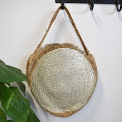 Väska i naturmaterial GULD