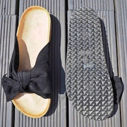 Sandal med rosett SVART - Bello Star