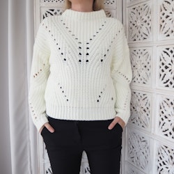 Mönsterstickad tröja WHITE - Ajlajk