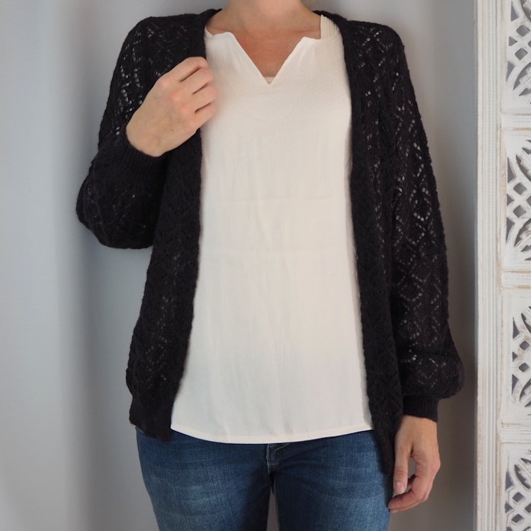 Kort Cardigan Naima SVART - Saint Tropez