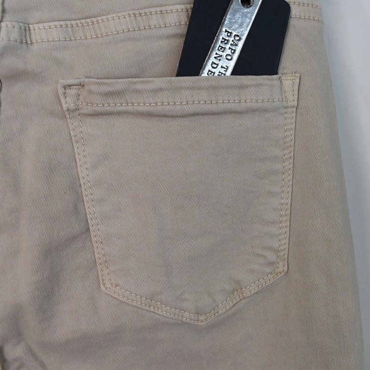 Stretchjeans Shortcut med fransar BEIGE - 3D Denim