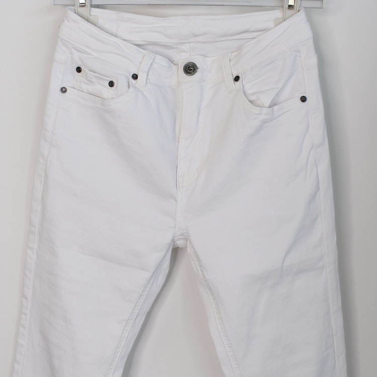 Stretchjeans Shortcut med fransar VIT - 3D Denim