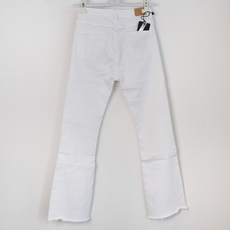 Stretchjeans Shortcut med fransar VIT - 3D Denim