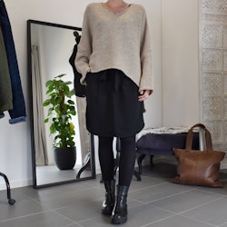 Kjol Andrea SVART - Saint Tropez