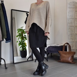 Kjol Andrea SVART - Saint Tropez