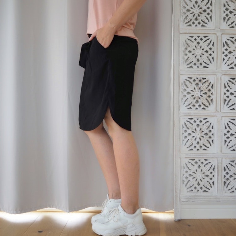 Kjol Andrea SVART - Saint Tropez