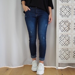 Stretchjeans med fransar MÖRK DENIM - Train of Trend