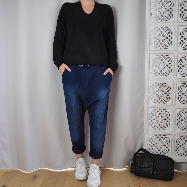 Pullover Caia SVART - Saint Tropez