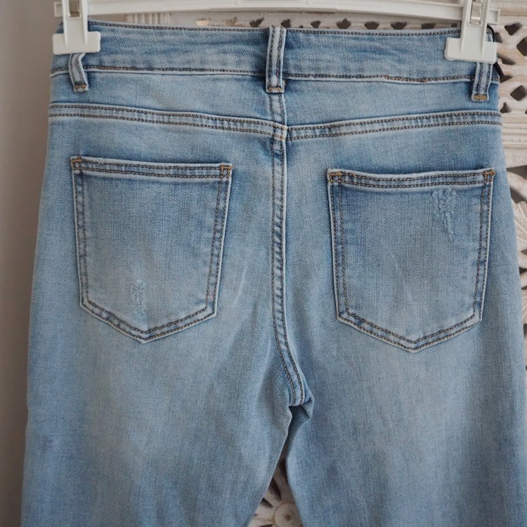 Jeans Shortcut med fransar SLITEN LJUS BLÅ - 3D Denim