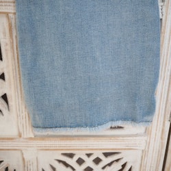 Jeans Shortcut med fransar SLITEN LJUS BLÅ - 3D Denim