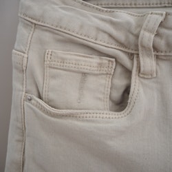 Stretchjeans med fransar BEIGE - 3D Denim