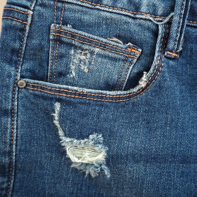 Jeans med fransar SLITEN MÖRK BLÅ - 3D Denim