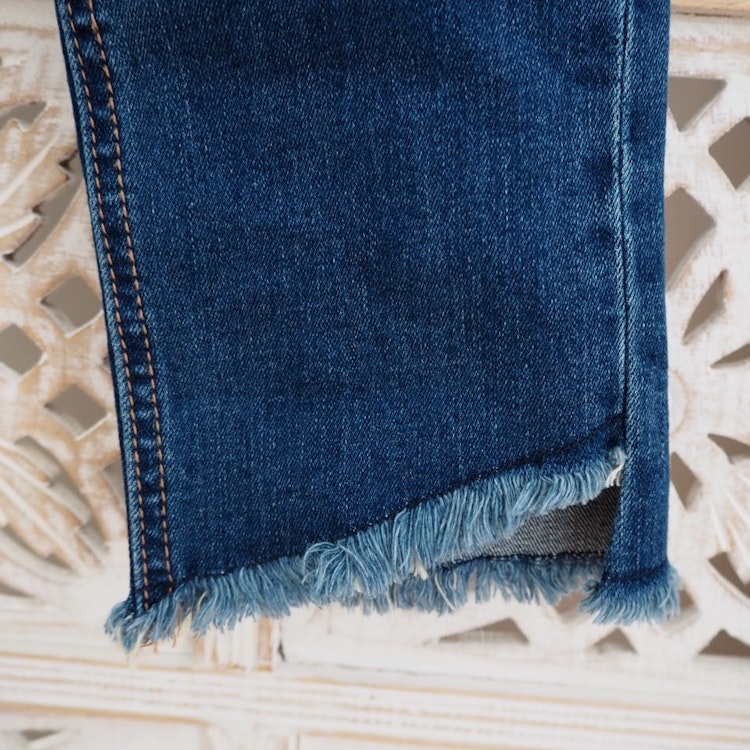 Jeans med fransar SLITEN MÖRK BLÅ - 3D Denim