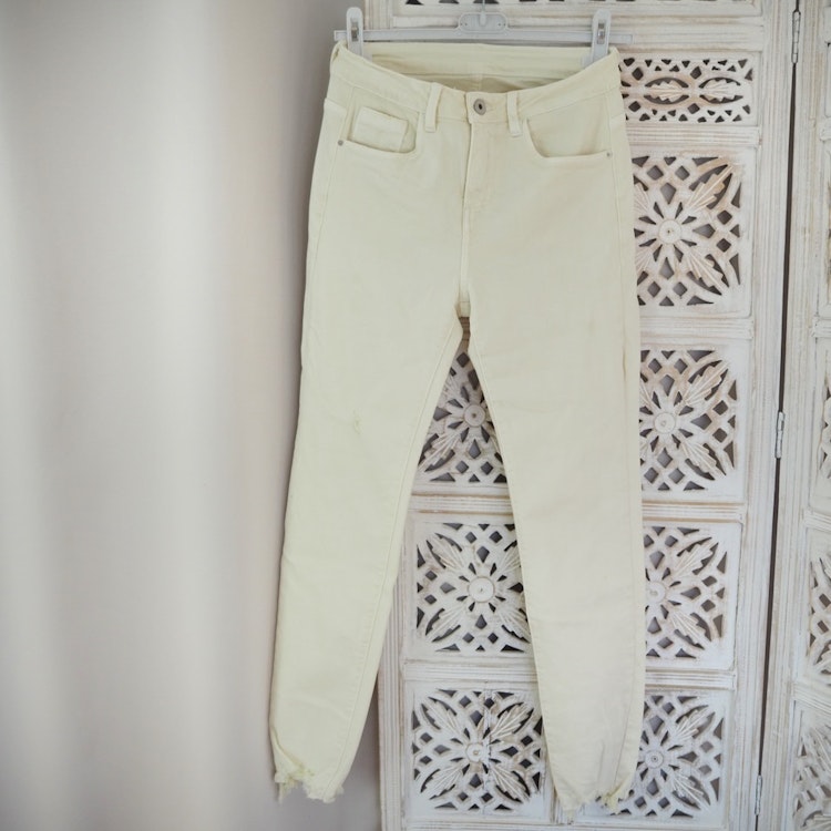 Stretchjeans med fransar KRÄMVIT/BEIGE - 3D Denim
