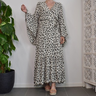 Klänning Maxi Leopard CREAM - CoconutMilk by Stajl