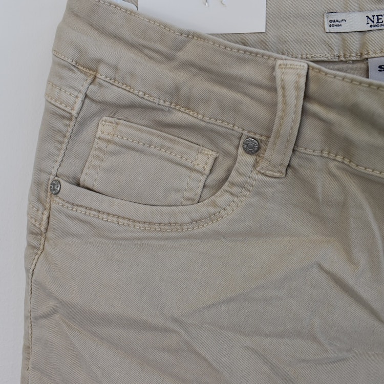 Jeans med knappar BEIGE - Newplay