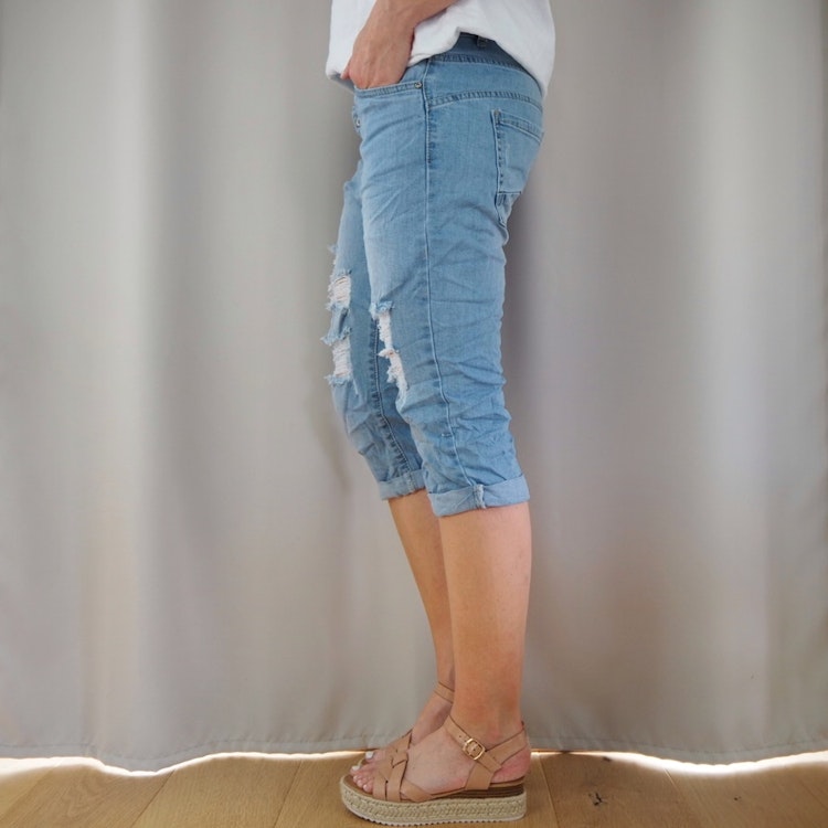 Jeans Capri SLITEN LJUS BLÅ - Newplay