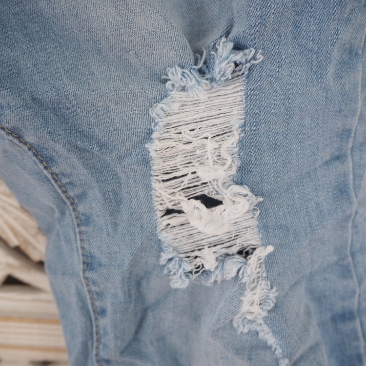 Jeans Capri SLITEN LJUS BLÅ - Newplay