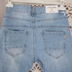 Jeans Capri SLITEN LJUS BLÅ - Newplay