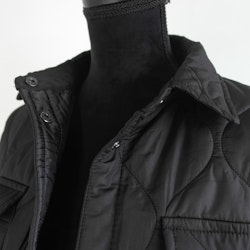 Quiltad jacka SVART