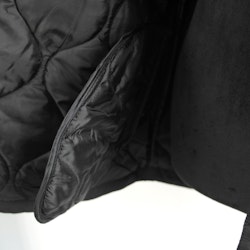 Quiltad jacka SVART