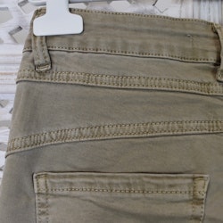 Jeans Skinny med knappar BEIGE - Newplay