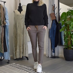 Byxa Slim LJUS PLOMMON