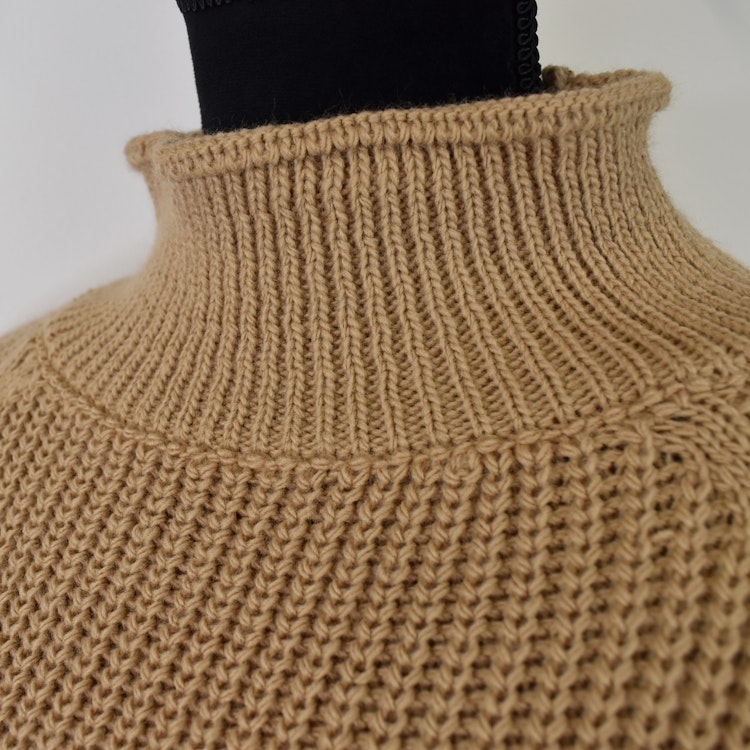 Stickad Tröja LJUS CAMEL