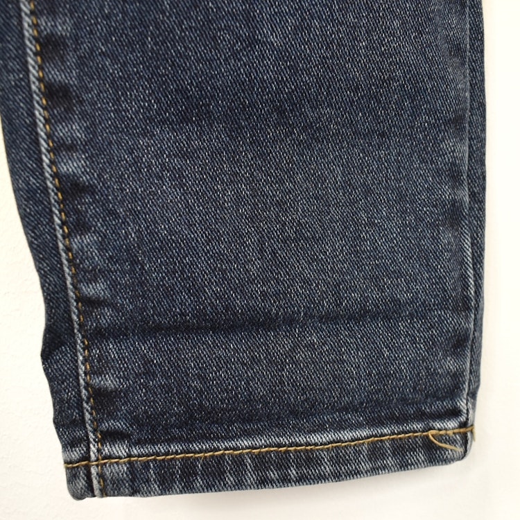 Mom Jeans SLITEN MÖRK BLÅ - Newplay