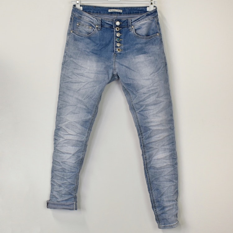 Jeans med dekorativa knappar LJUS DENIM - Place du Jour