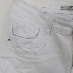 Jeans med knappar VIT - Newplay