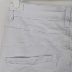 Jeans med knappar VIT - Newplay